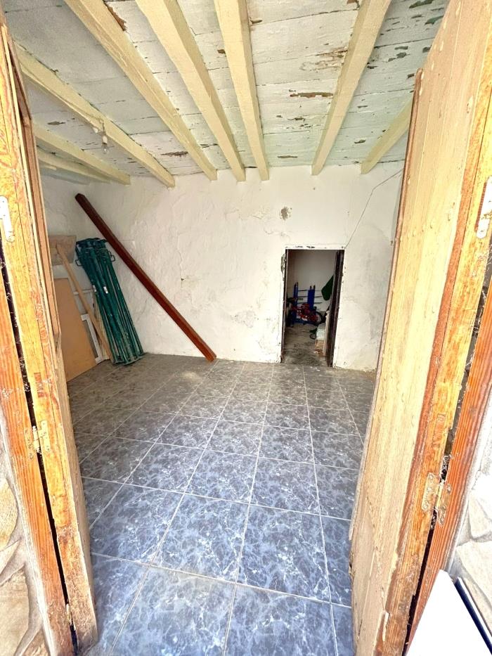 Pequeña propiedad en Gaucín para reformar en una coqueta vivienda.