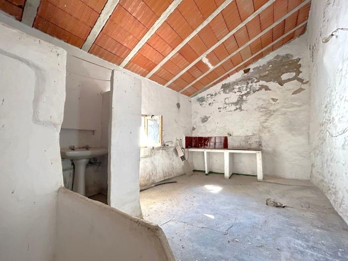 Pequeña propiedad en Gaucín para reformar en una coqueta vivienda.