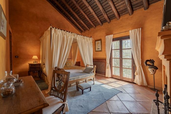 EXCLUSIVA VILLA 7 SECRETOS.