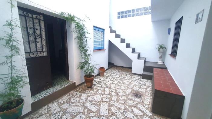 Vivienda en Gaucín con 5 dormitorios.