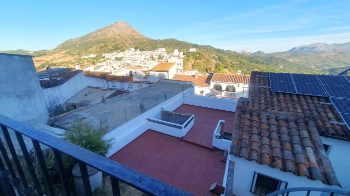Vivienda en Gaucín con 5 dormitorios.